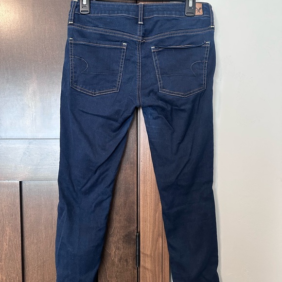 American Eagle Dark Wash Jegging Crop Jeans | Size 6 - Picture 2 of 4